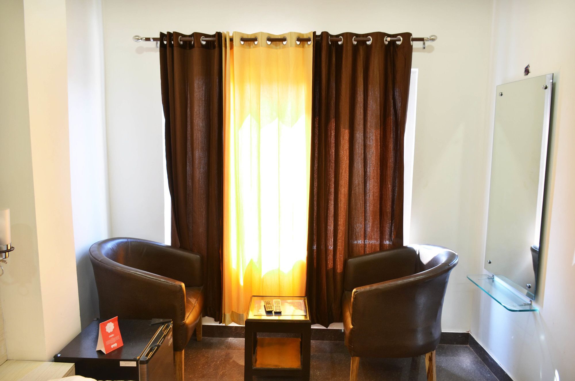 Oyo 7447 Grand Park Hotel Amritsar Bagian luar foto