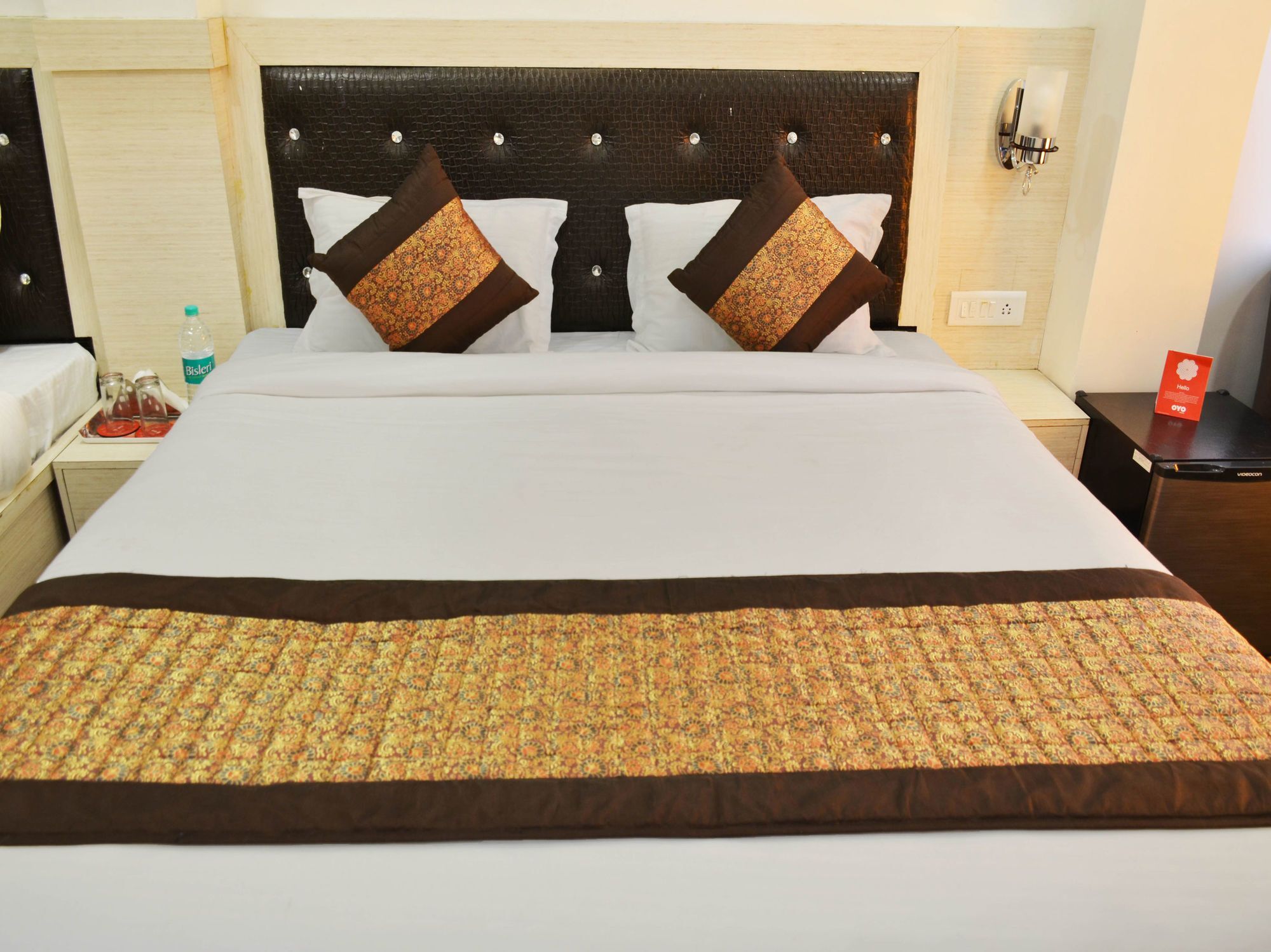 Oyo 7447 Grand Park Hotel Amritsar Bagian luar foto