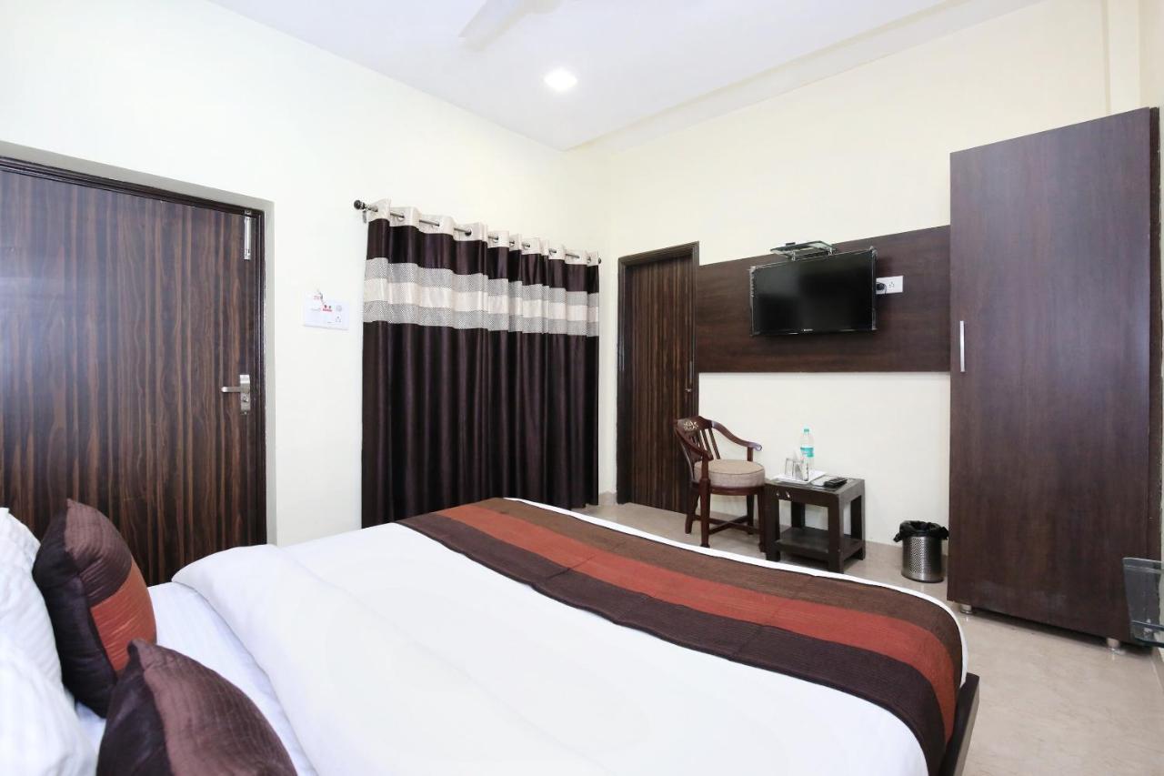 Oyo 7447 Grand Park Hotel Amritsar Bagian luar foto