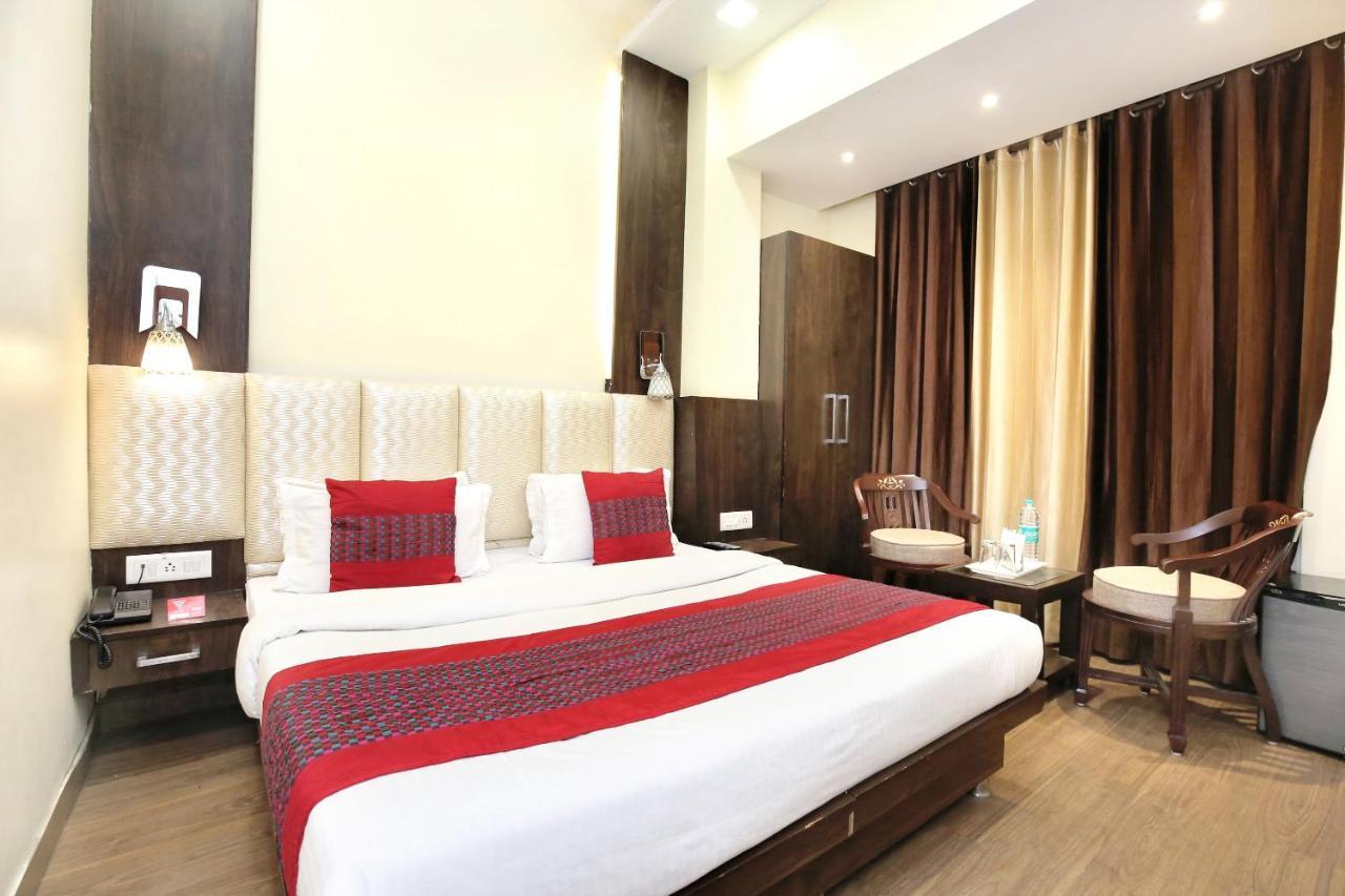 Oyo 7447 Grand Park Hotel Amritsar Bagian luar foto