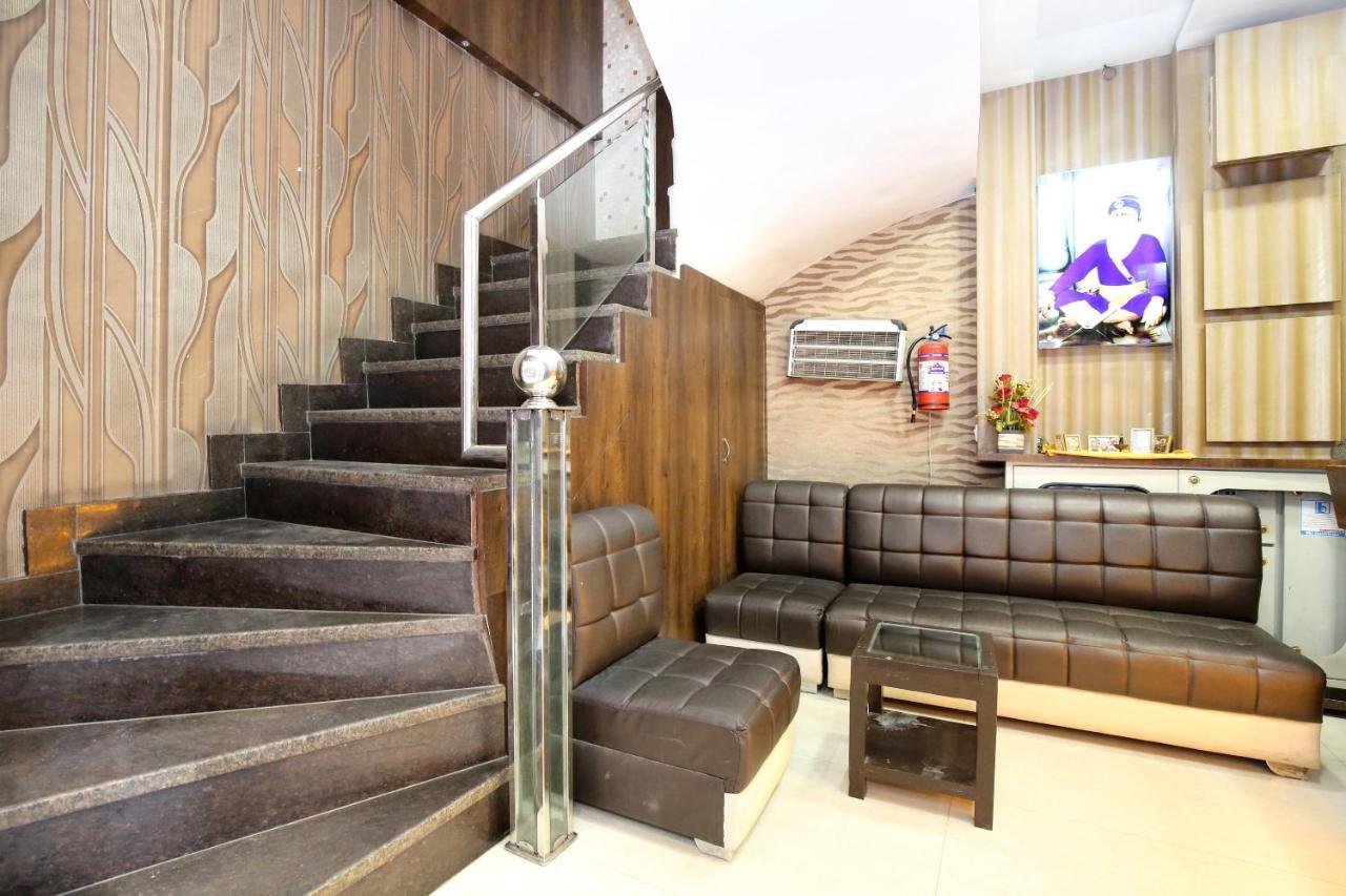Oyo 7447 Grand Park Hotel Amritsar Bagian luar foto