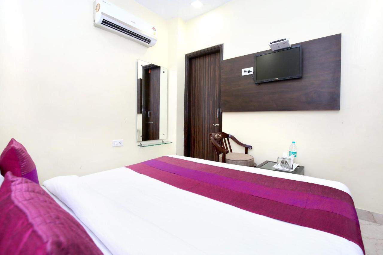 Oyo 7447 Grand Park Hotel Amritsar Bagian luar foto