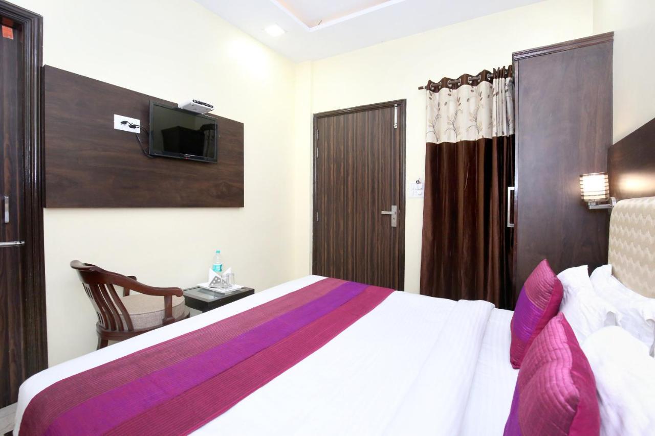 Oyo 7447 Grand Park Hotel Amritsar Bagian luar foto