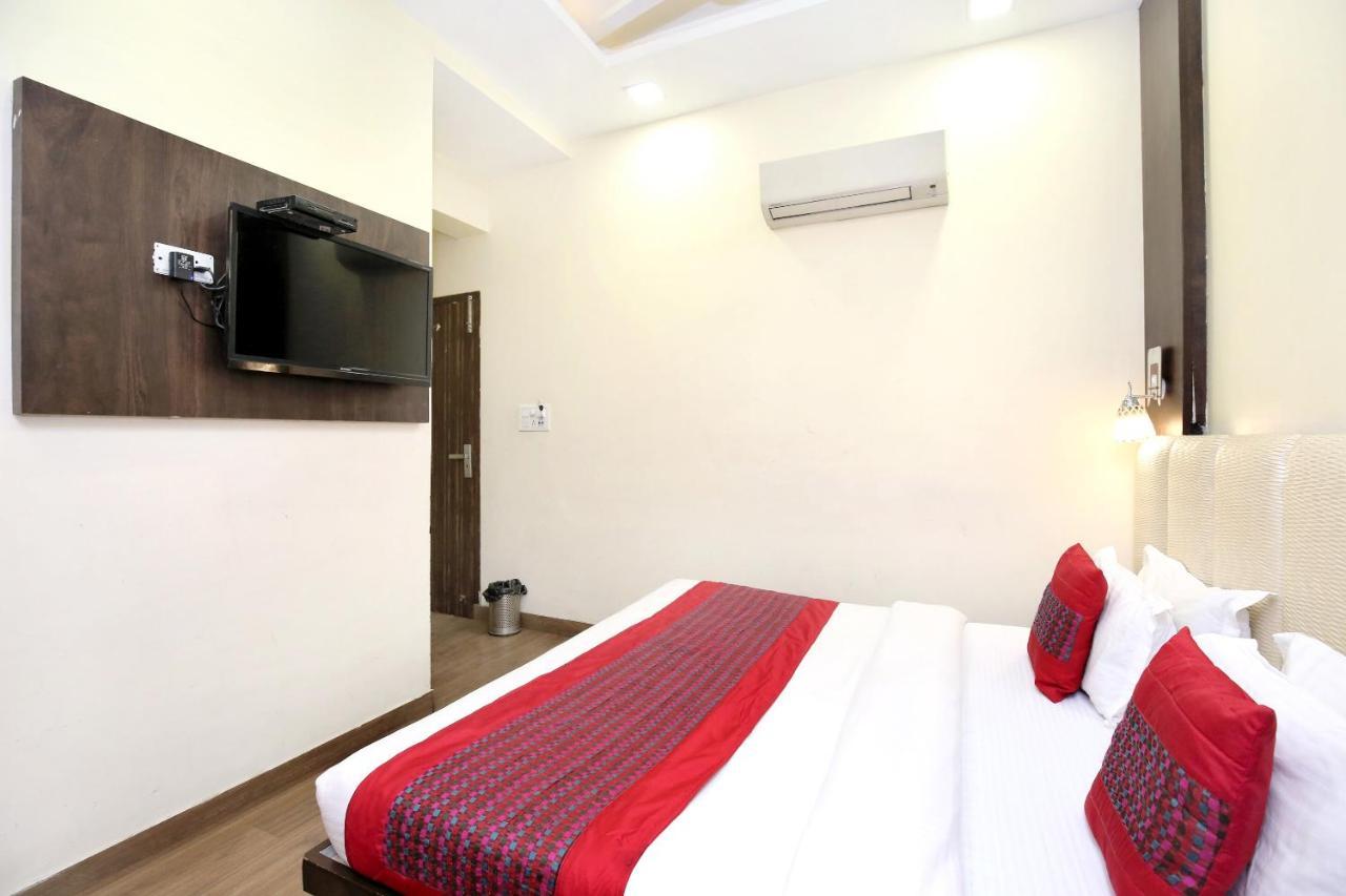 Oyo 7447 Grand Park Hotel Amritsar Bagian luar foto