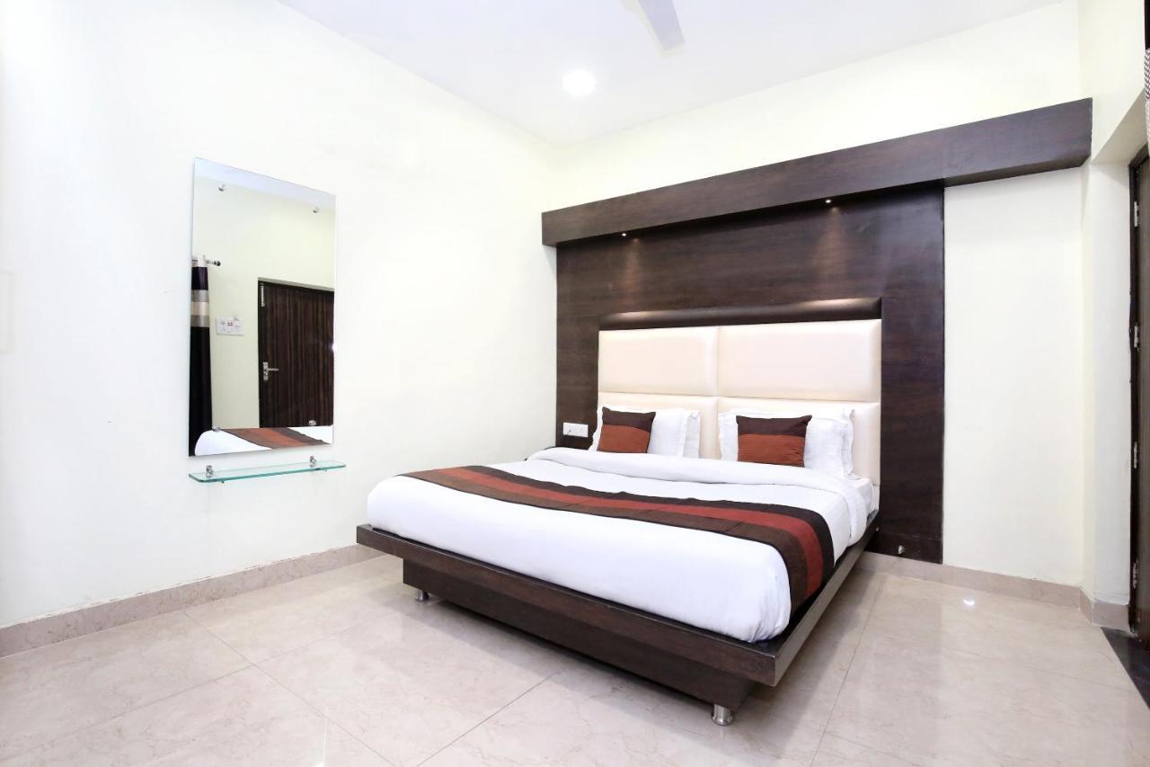 Oyo 7447 Grand Park Hotel Amritsar Bagian luar foto