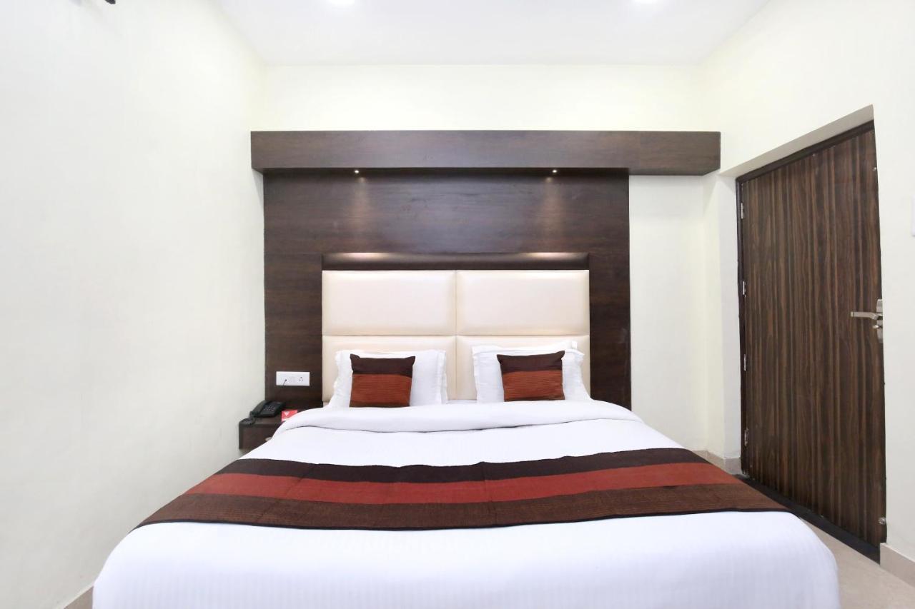 Oyo 7447 Grand Park Hotel Amritsar Bagian luar foto